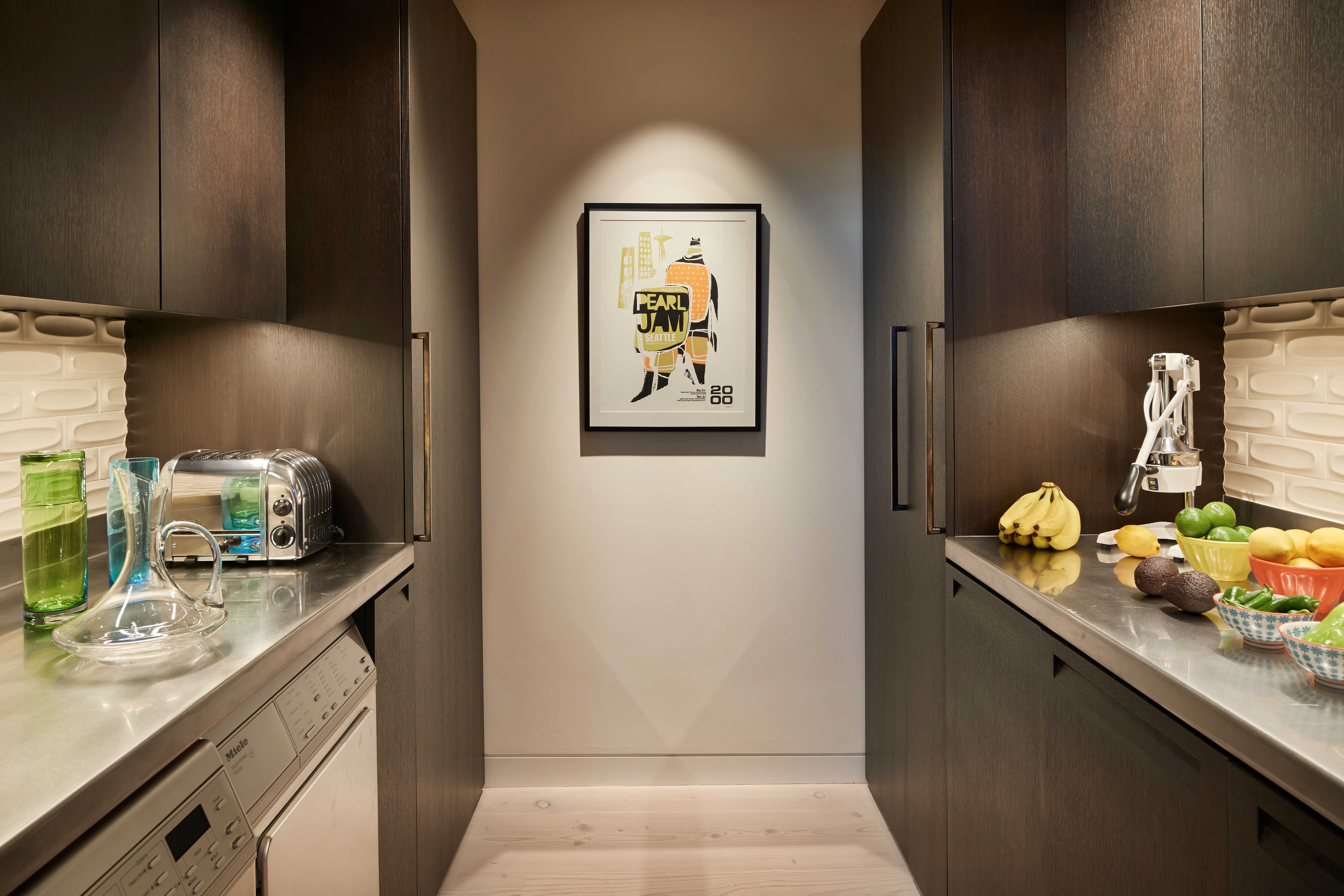 mid century queen anne condo-5