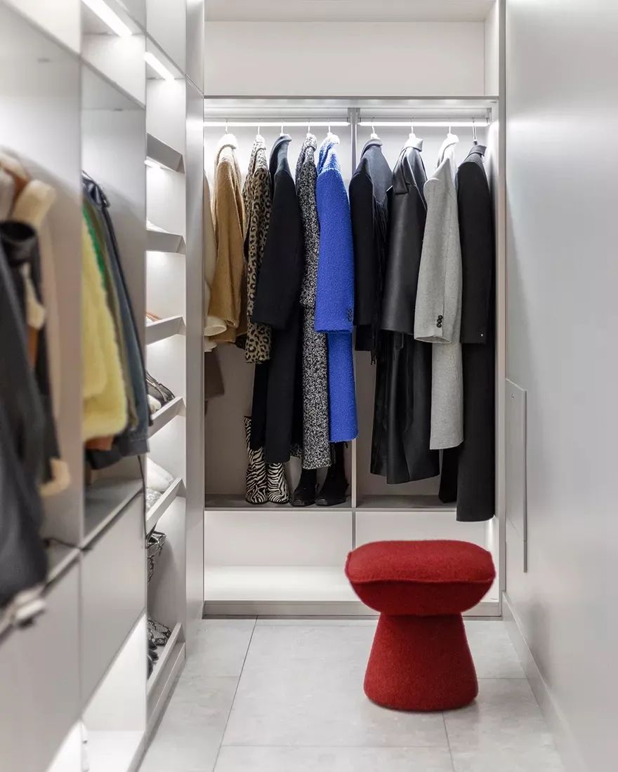 黑白魅力 · 120㎡艺术空间设计丨Alexandra Burmistrova-20