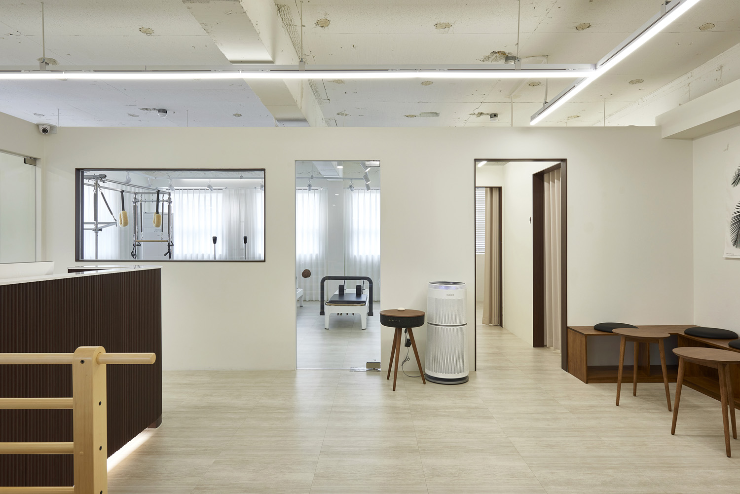 白色与木质 | 38 平米简约舒适的公寓设计-4