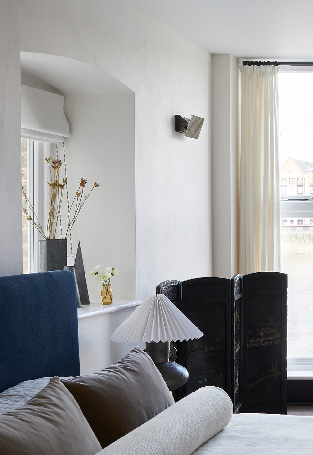 伦敦旧仓库改造的带砖砌墙与柔和装饰的阁楼丨英国伦敦-17