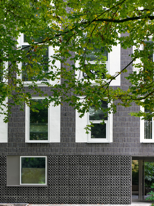 德国圣塞巴斯蒂安教堂改造的活力住宅与幼儿园-32