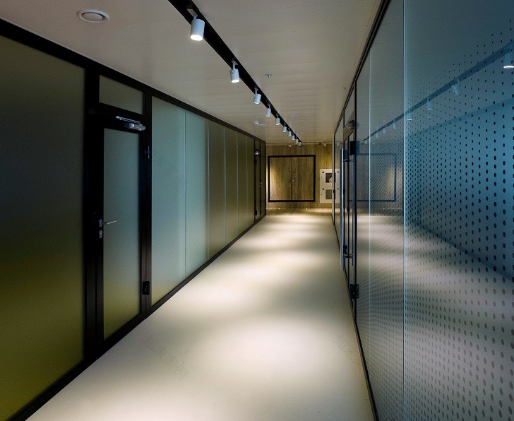 俄罗斯 MRTS 公司办公室——自然与科技的和谐融合-50