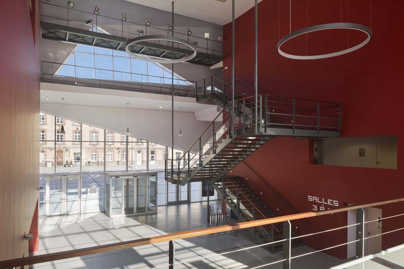 奥里亚克广场水晶建筑-15