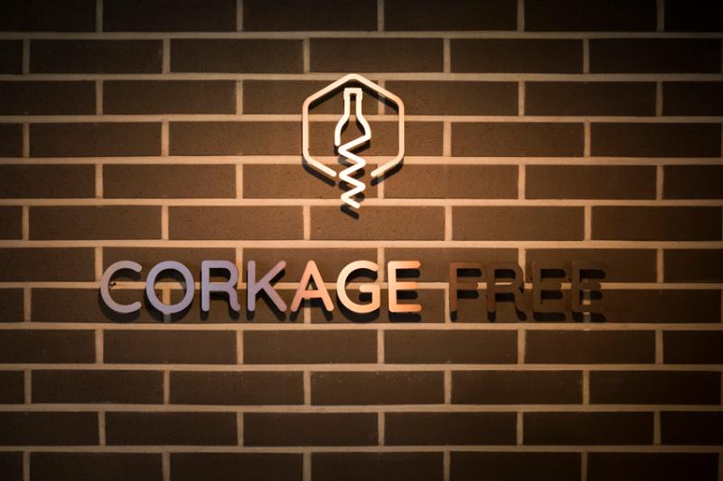 50 坪韩牛专卖店 | 现代黑色风格打造高级就餐体验-16