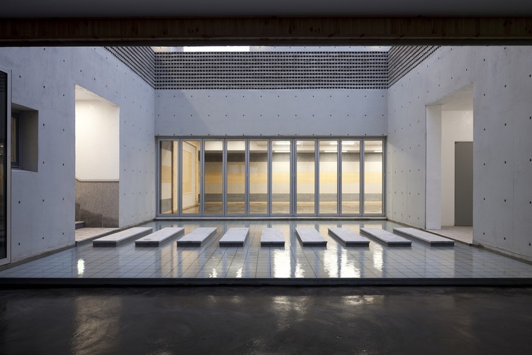 岛居社区中心 | “水”中围出的公共空间-10