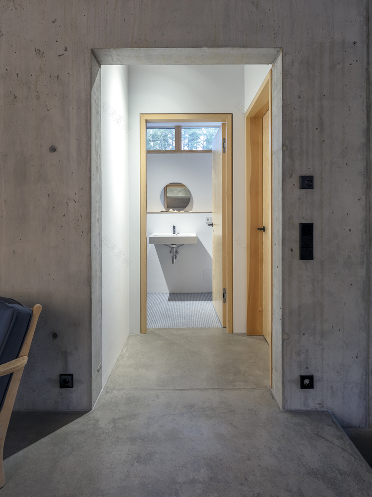 德国 Schulzendorf 家庭别墅丨Transstruktura-47