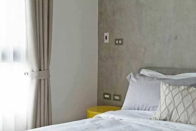 他说：90平米1室就够了，老婆的衣帽间，一定不能少-89