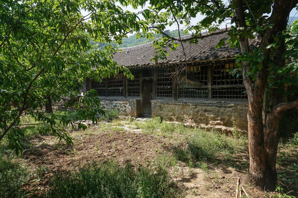 长城脚下杏花飘香的度假屋-20