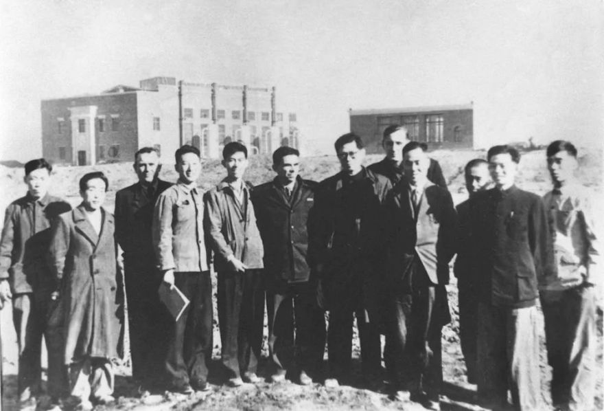 江泽民同志生平照片(一)-7