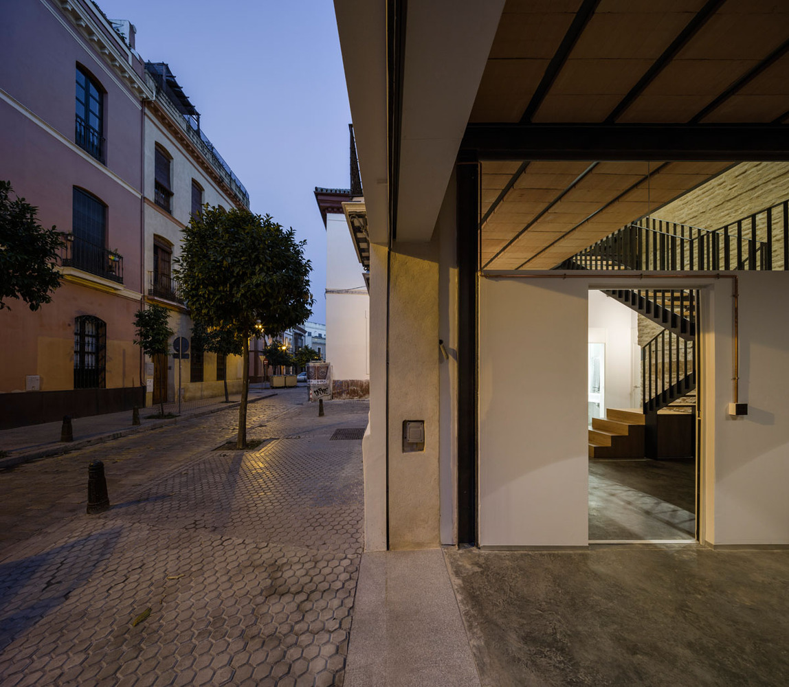 低成本创意!西班牙 Conde de Torrejon 街住宅翻新-13