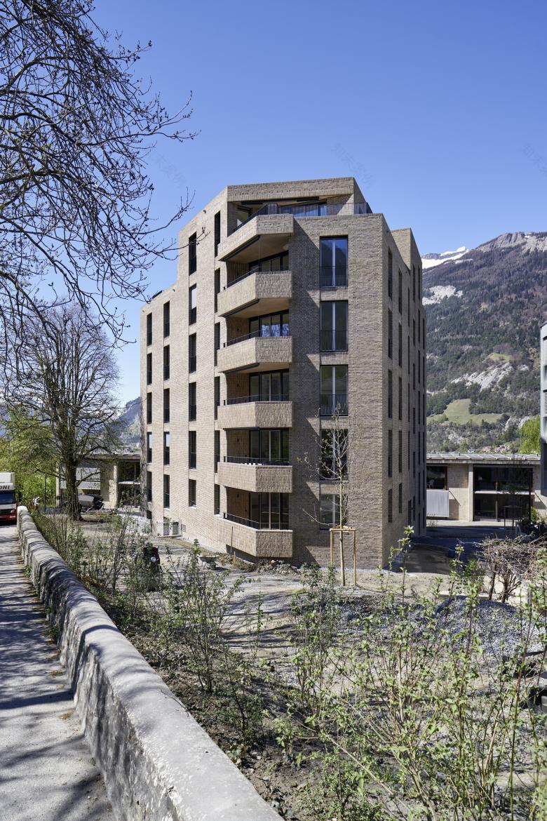 Chebbi Thomet Bucher Architektinnen AG丨zwei Neubauten Cadonau丨瑞士-3