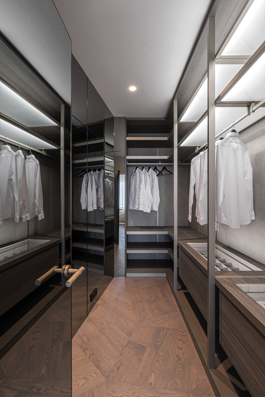 IQ77SL 顶层住宅丨乌克兰丨IQOSA-62