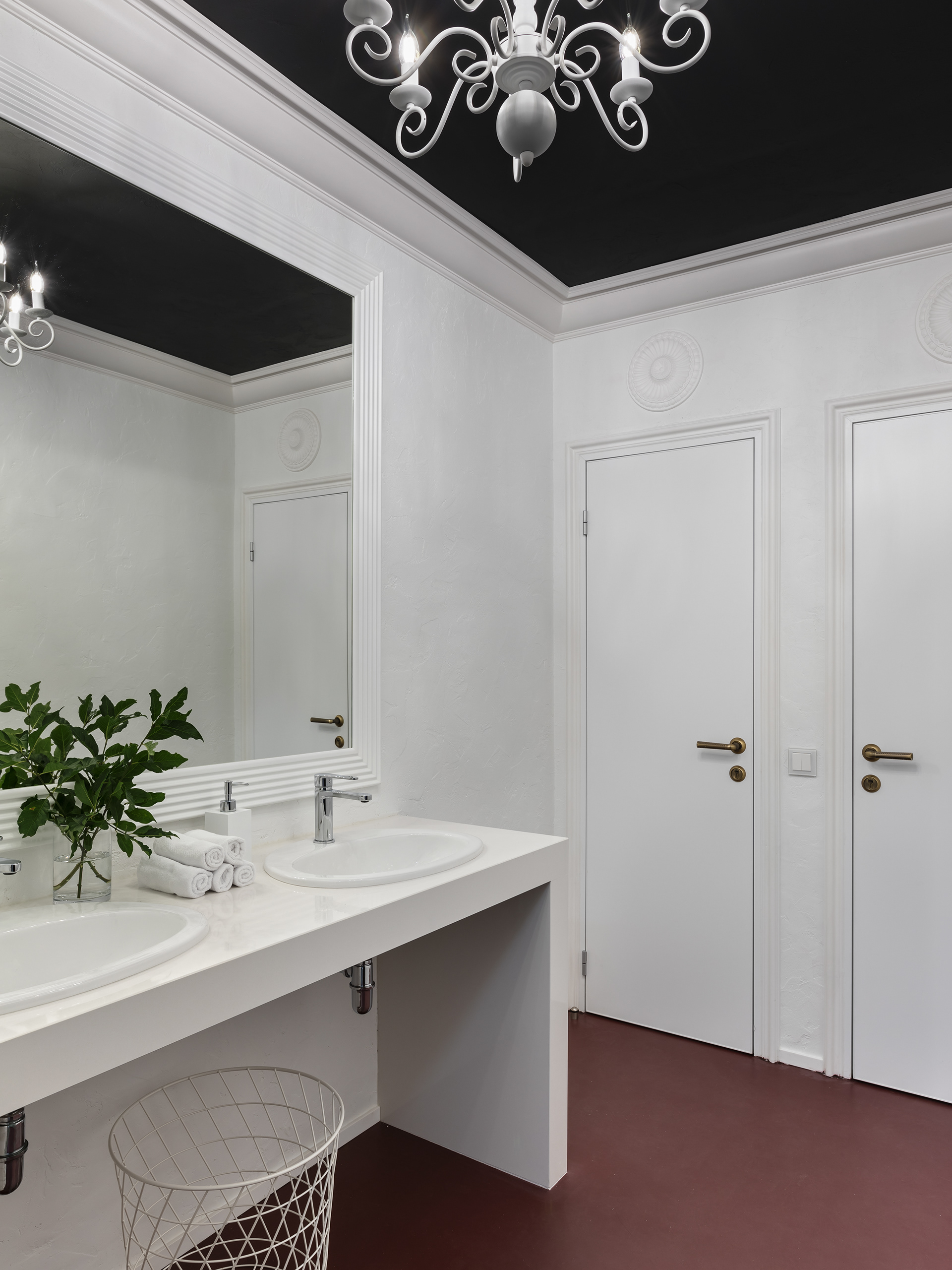 布洛瓦尔2号内饰（由于BROVAR可能是特定品牌、名称等，若有具体背景信息，可能会有更合适译法，这里按常规音译处理） 丨白俄罗斯明斯克丨VAE Studio-74