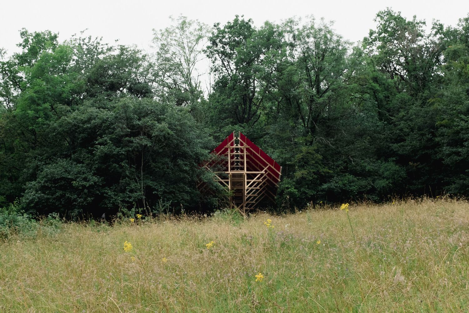 Patagonian Shadow Pavilion | 悬浮于 Patagonian 风景的木质庇护所-5