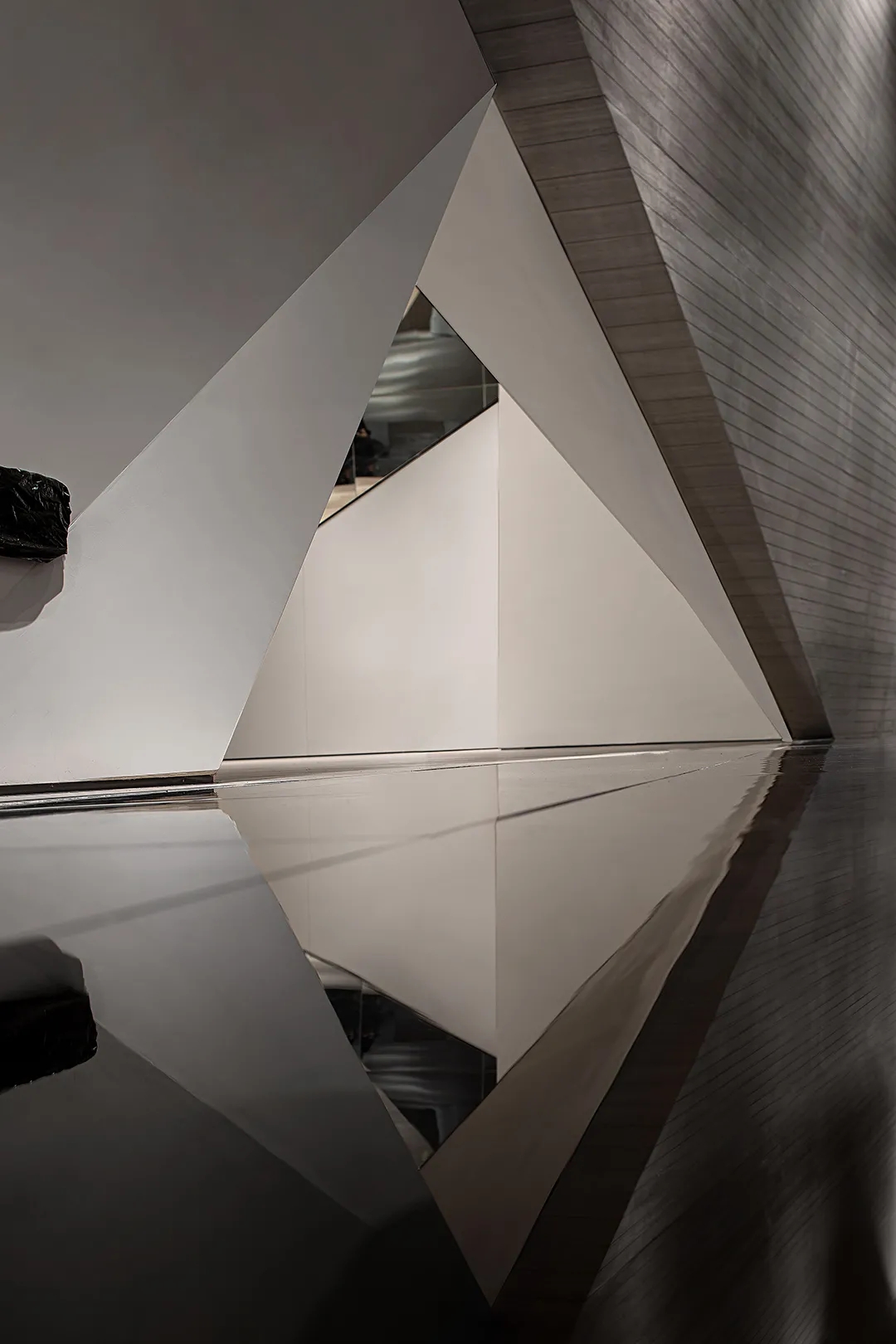 重庆融创壹号院·壹方艺术馆丨中国重庆丨aoe事建组,以和设计&英拓景观,IDMatrix矩阵纵横-96