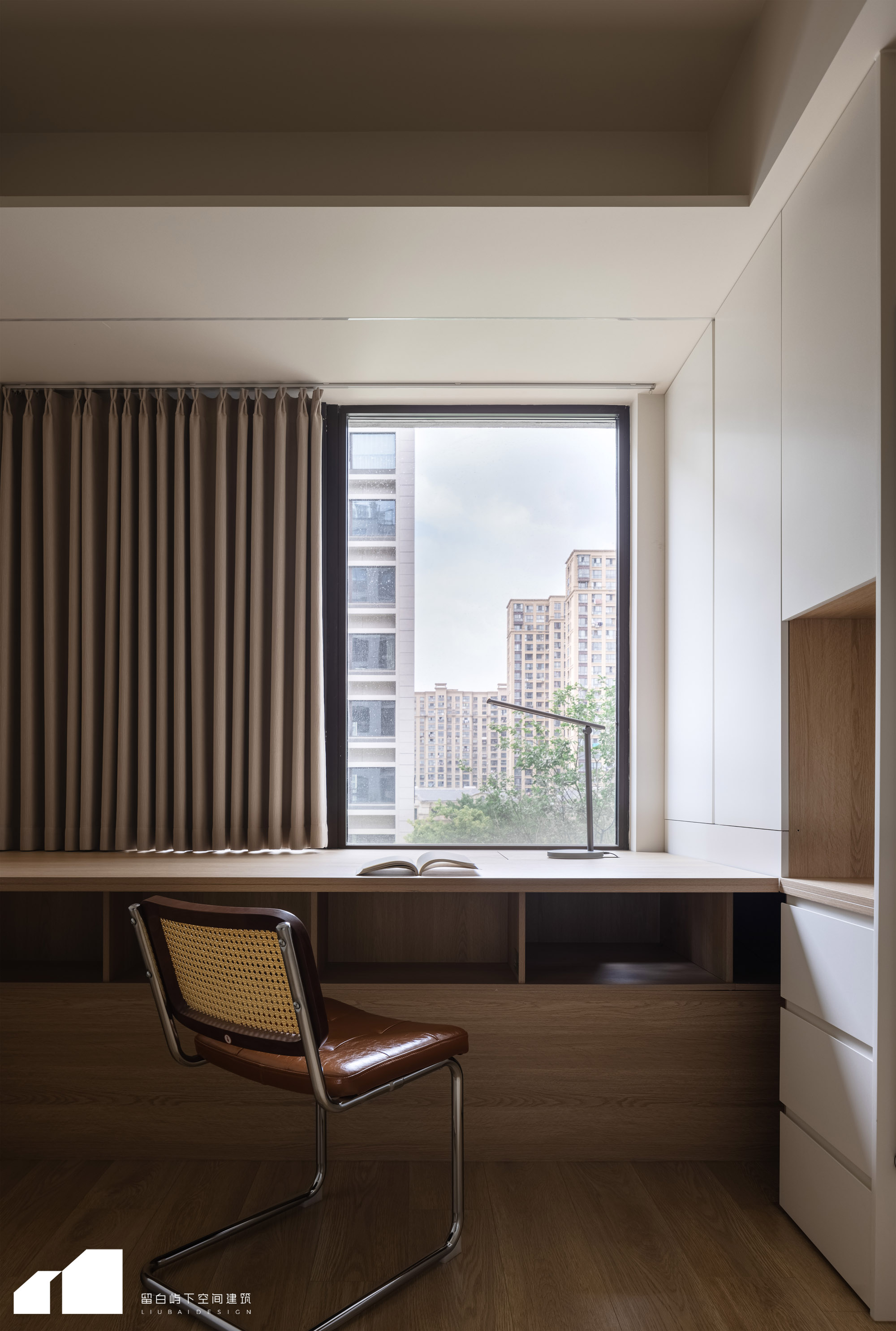 留白·私宅 ｜聆雨｜温润自然现代原木风-22