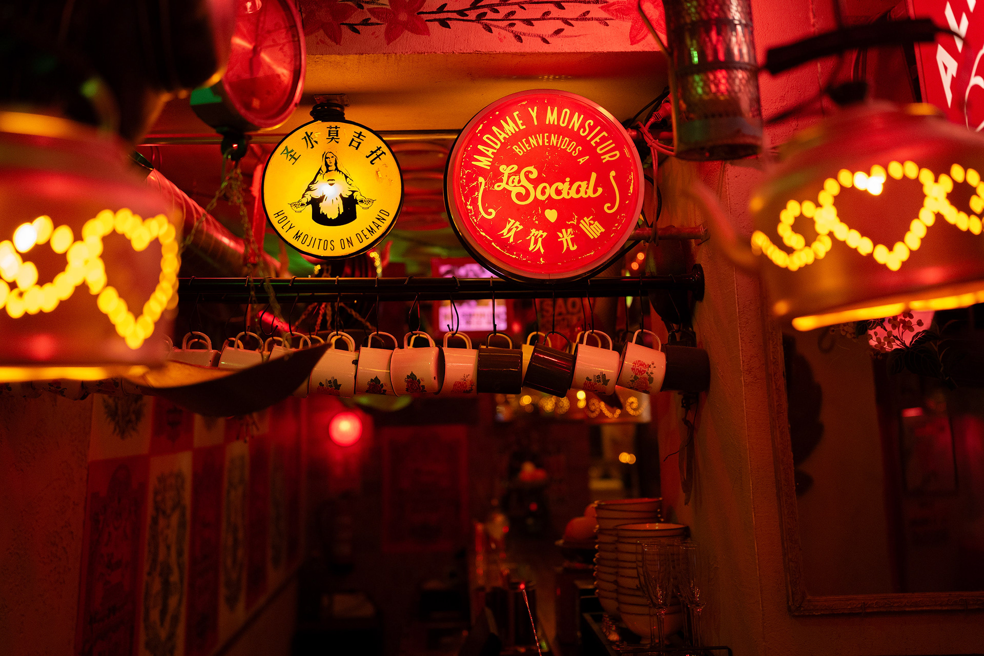 马德里社交俱乐部(注:在西班牙语里,la是定冠词,social有社交的意思 ,Madrid是马德里,LA SOCIAL MADRID有可能是马德里当地一个社交俱乐部之类的名称,这只是基于常见情况的推测) 丨西班牙马德里-33