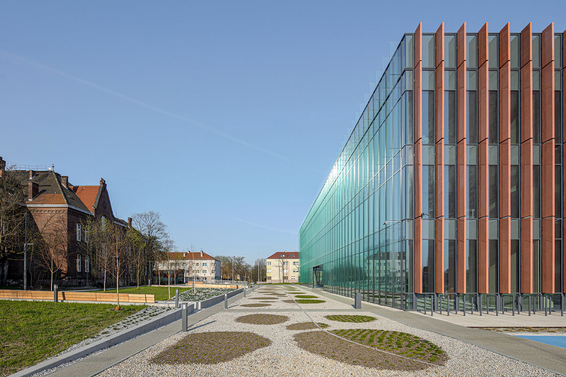 Zentrum für den Öffentlichen Dienst, Oppeln, Polen, Stadt- und Finanzamt - hw-7