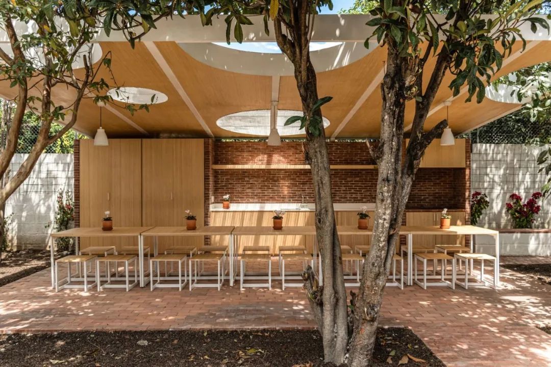 蔚来花园|果园里的休息室丨URLO-10