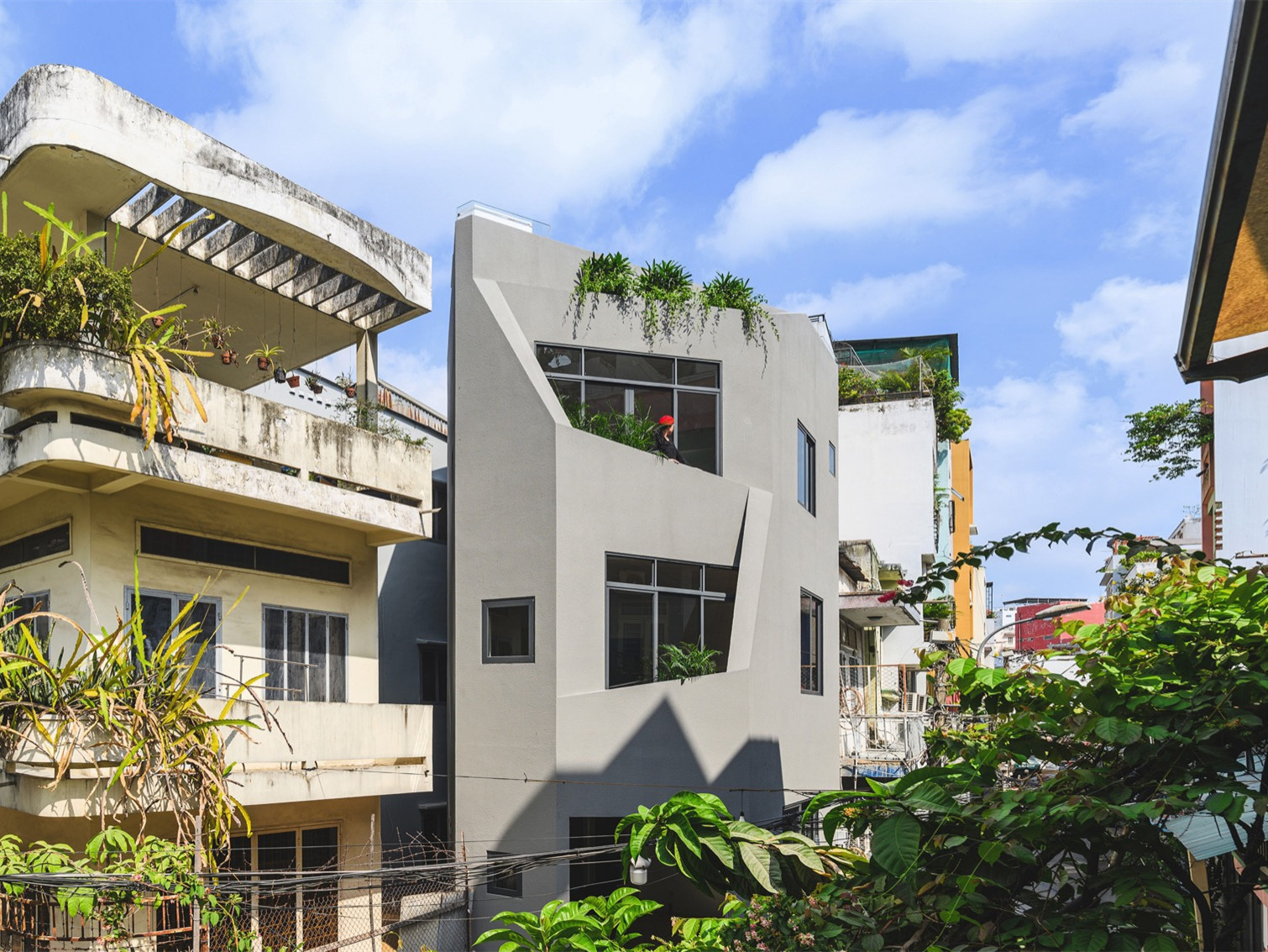 越南 CORNERSTONE 综合用途建筑丨越南胡志明市丨ROOM+ Design & Build-3