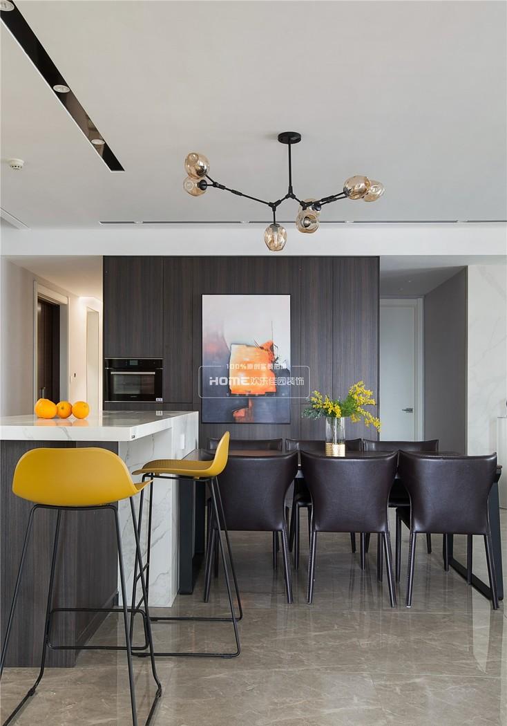 极简黑白灰的别墅设计,呈现高级感与舒适性-17