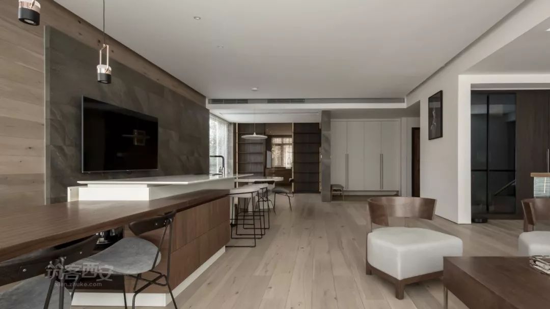 卧室变楼梯，颠覆性的复式空间设计-7