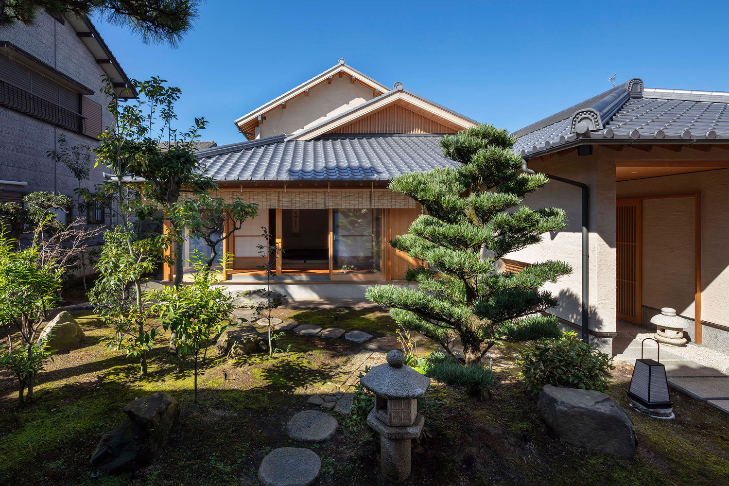 日本百年老屋重建,打造家族传承的宁静居所-5