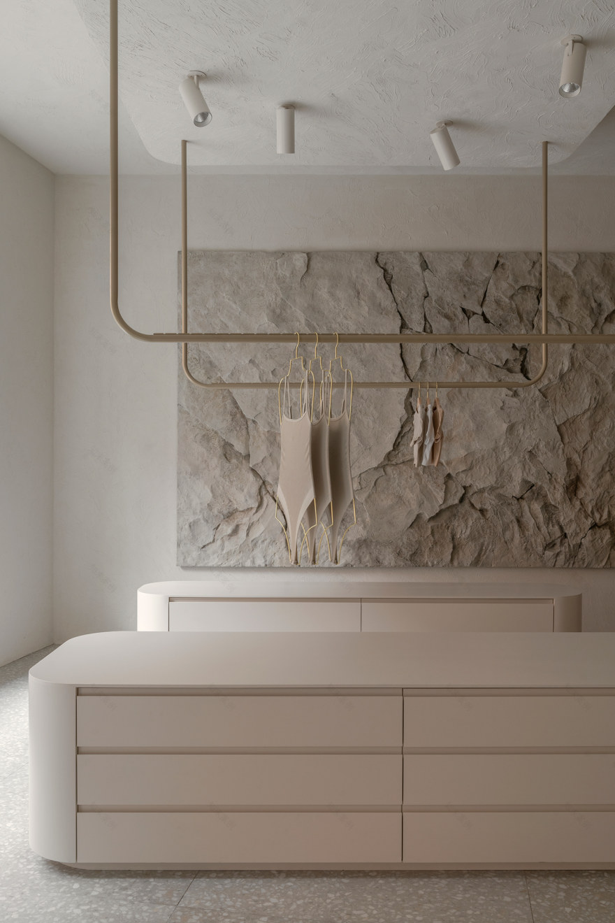 贪婪商店丨俄罗斯丨Roman Gulyaev,Maria Tsakharias-10