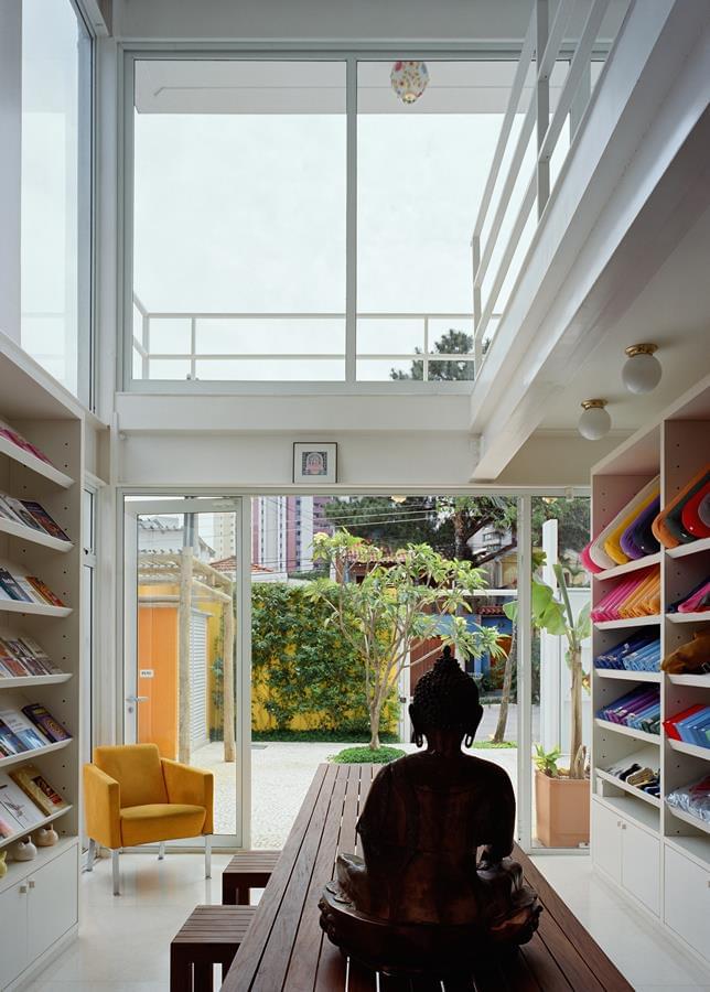 巴西精英建筑师协会的环保瑜伽学校设计-7