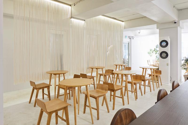 简约风格 60 平咖啡厅，打造温馨空间-14