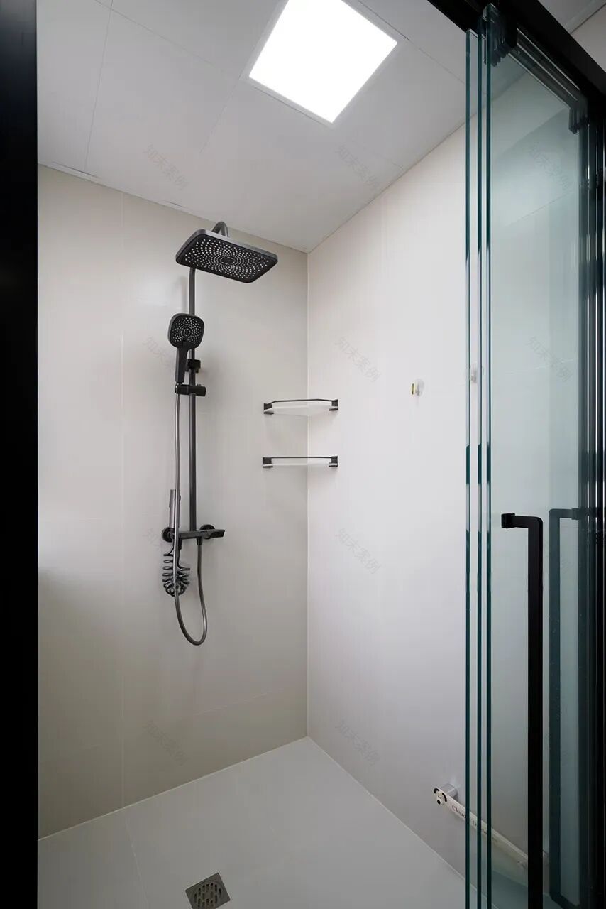 昆明13万打造125㎡现代轻法式三居,黑白配色的极致优雅,每一寸都美到骨子里!-47