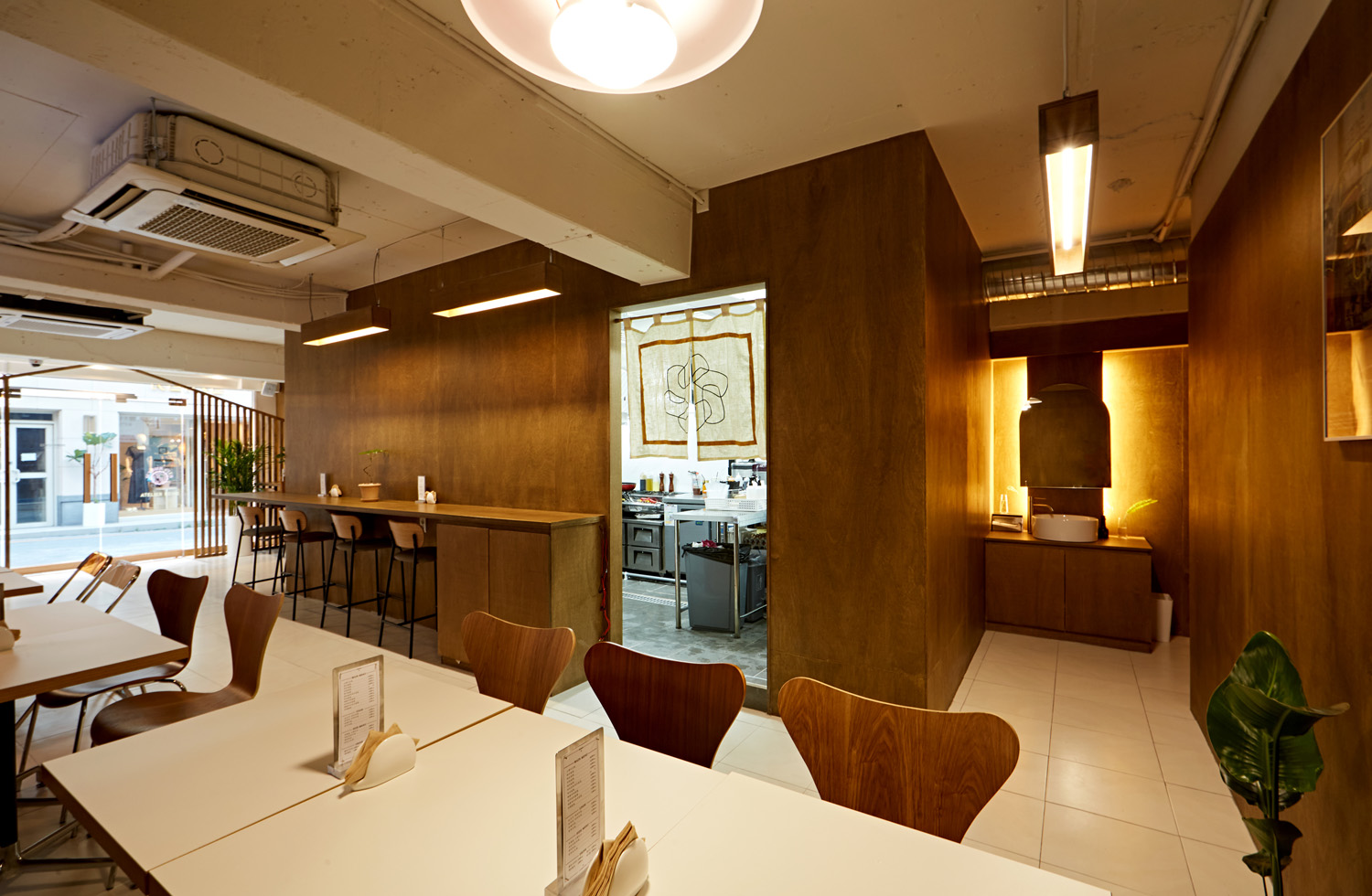 20 平米现代高级餐厅设计案例解析-9