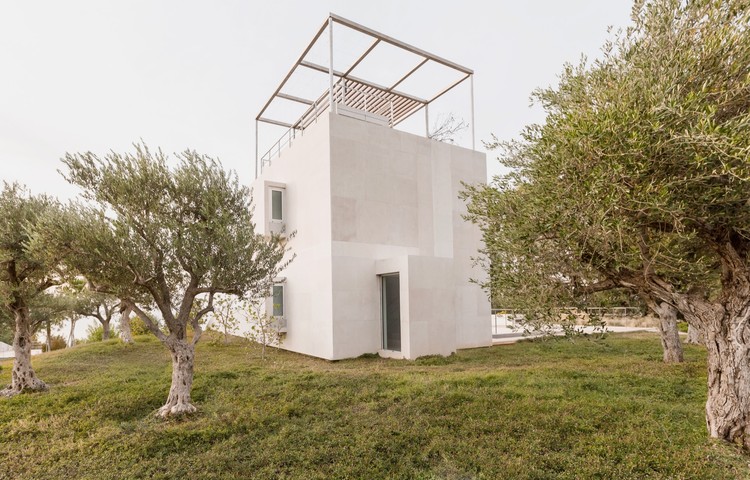 海滨家园 · 黎巴嫩 Aamchit 四栋独栋房屋设计-13