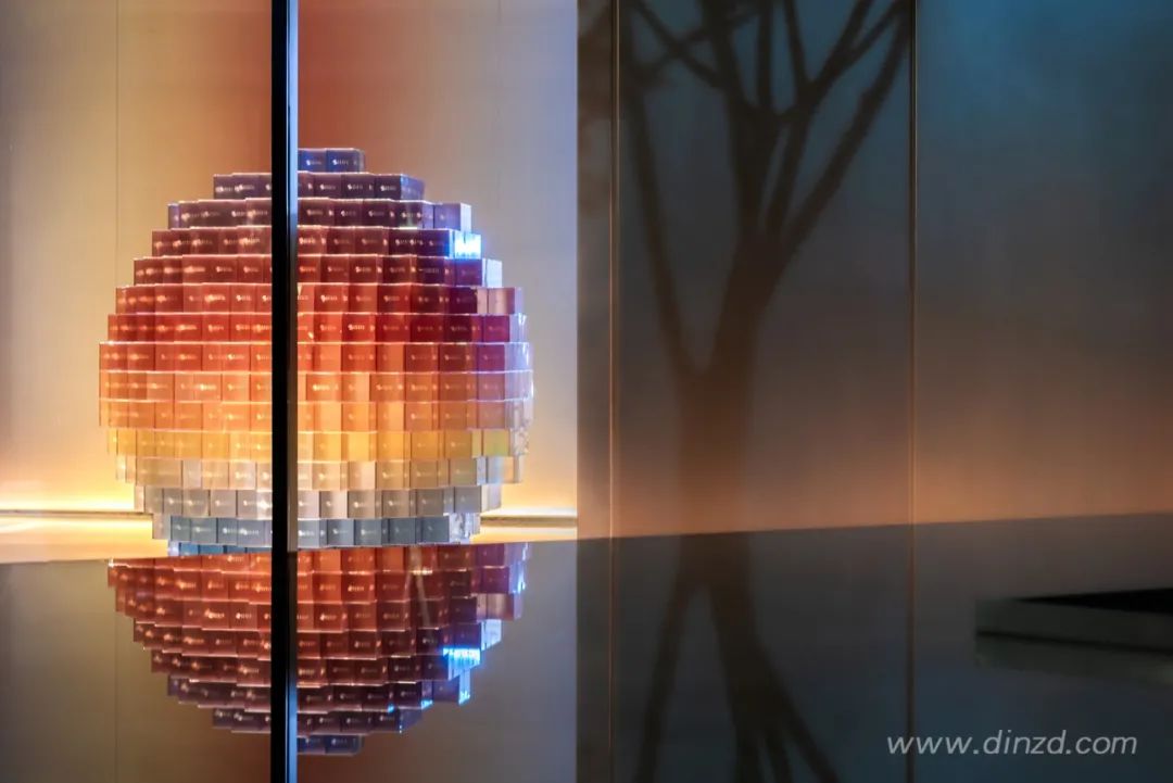 重庆衿湖翠林售楼部 | 无界星辰，艺术与生活的和谐共生-10