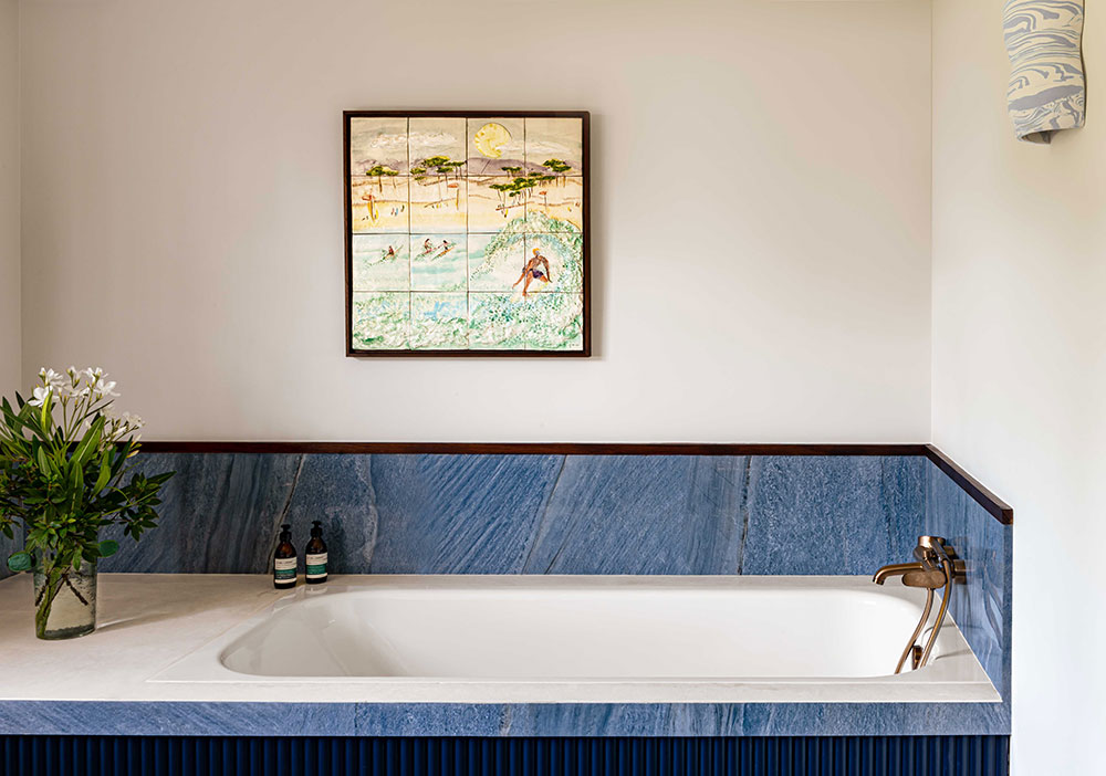 在法国美丽的宾馆设计中运用色彩和装饰进行创作-17