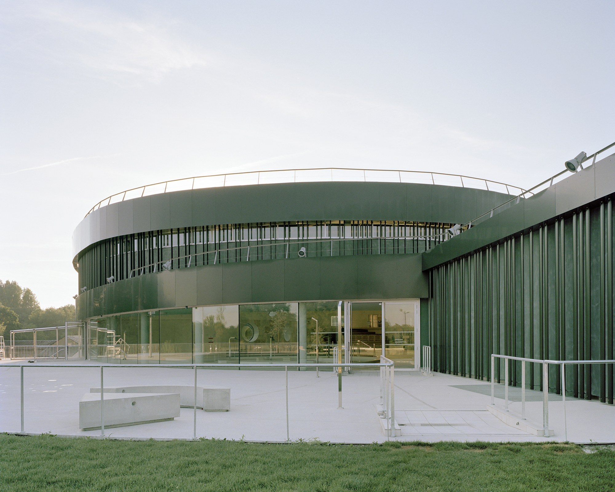 Balsaneo 水上运动中心丨法国丨Mikou Studio-20