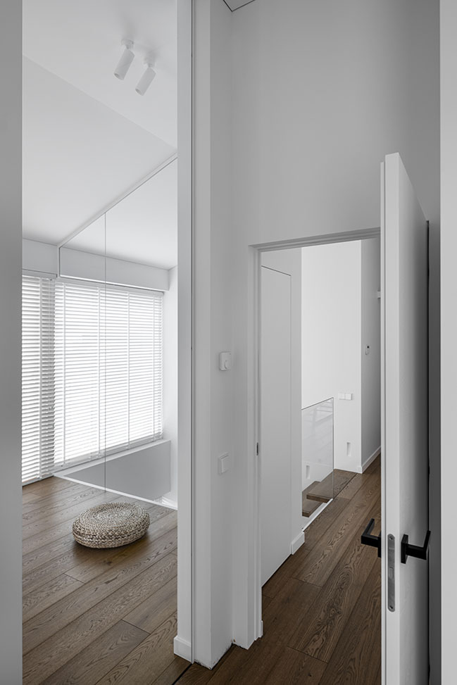 The House full of warmth by Prusta Architecture & construction-12