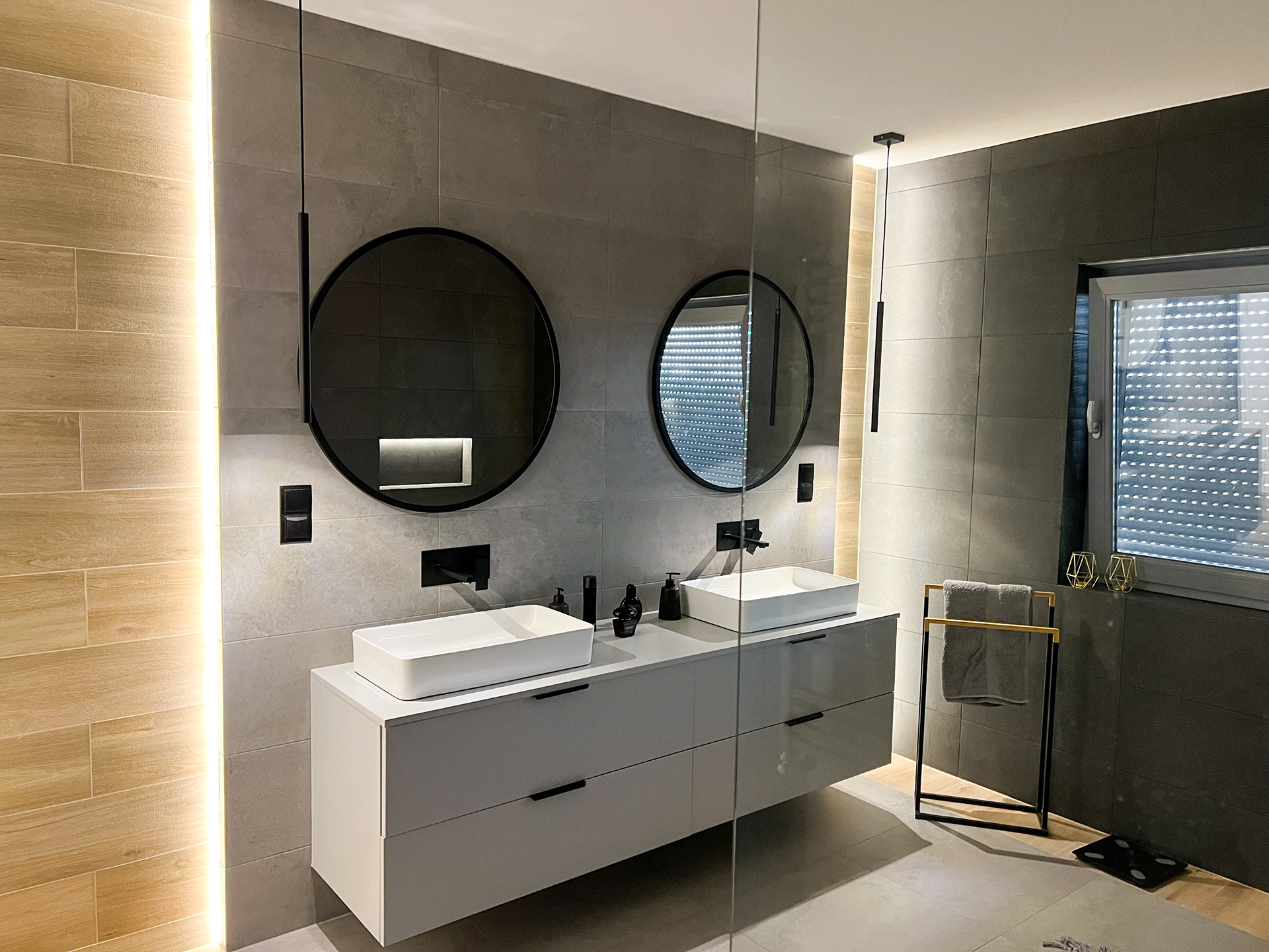 简单的灰色房屋丨波兰-12