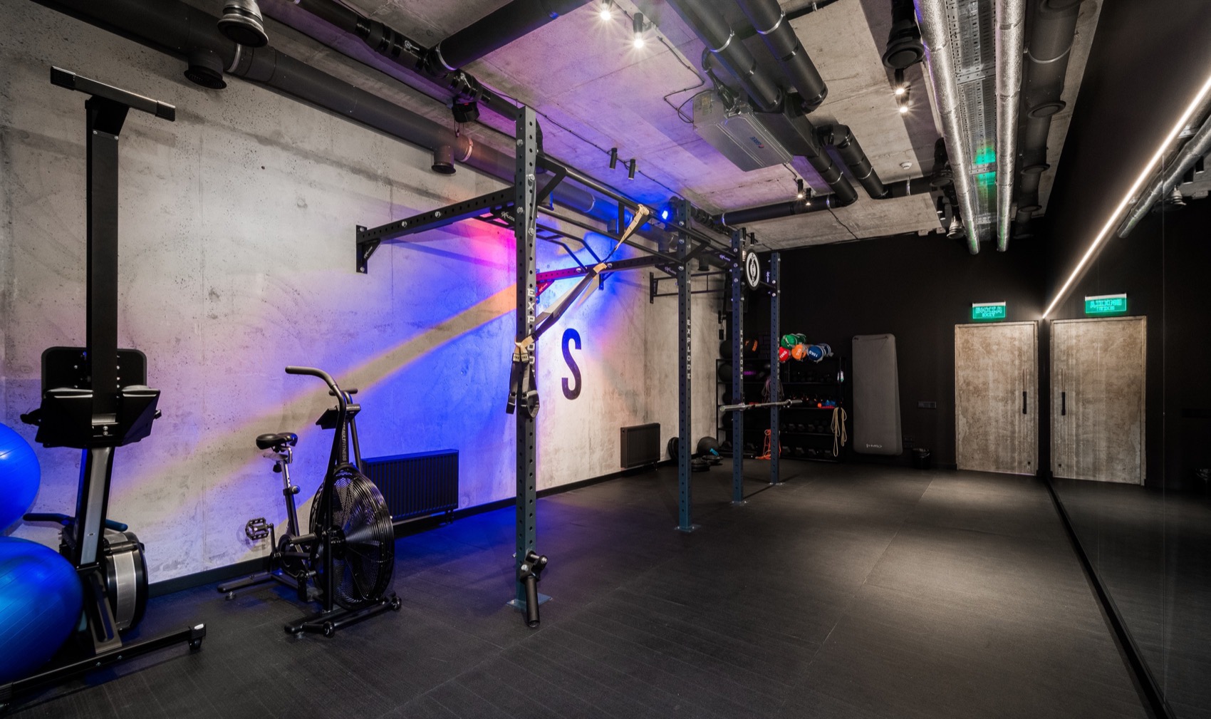 Smartass Kharkiv健身俱乐部丨乌克兰哈尔科夫丨Smartass Design Studio-76