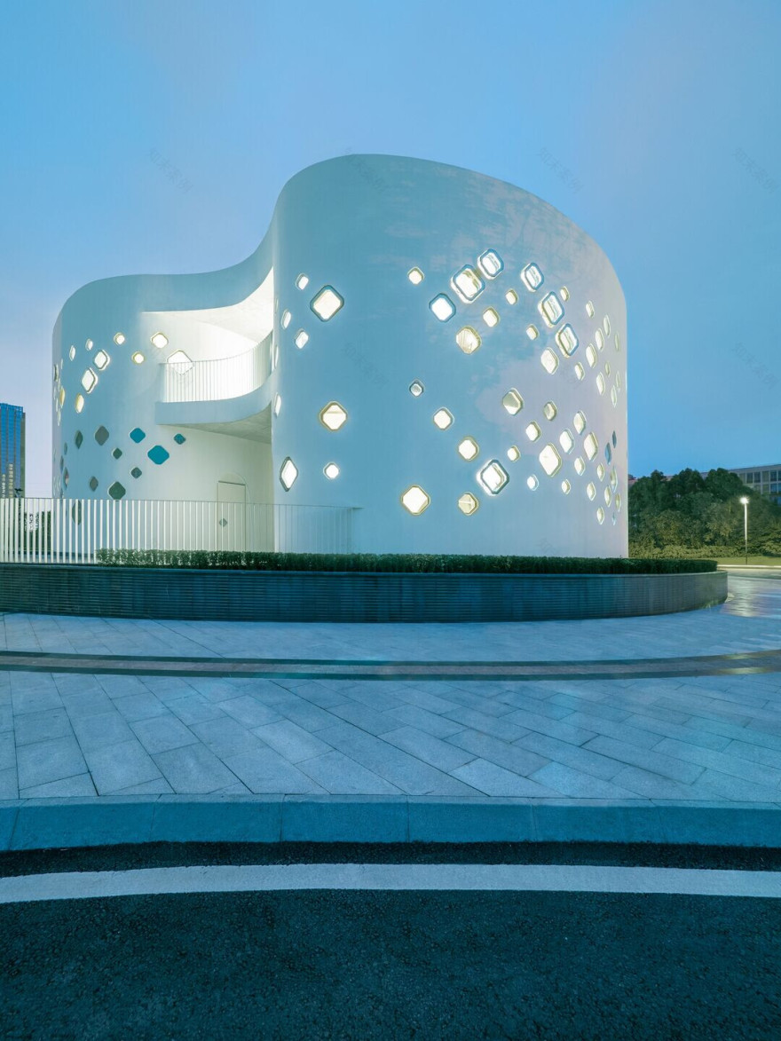 成都科技产业园地标建筑·龙泉涌泉白楼-27