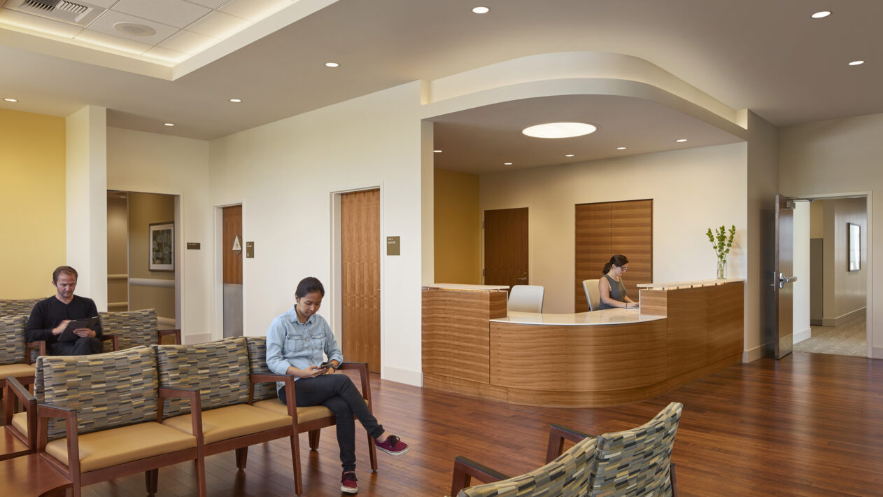 University of California Irvine: Chao Comprehensive Digestive Disease Center - Perkins Eastman-5