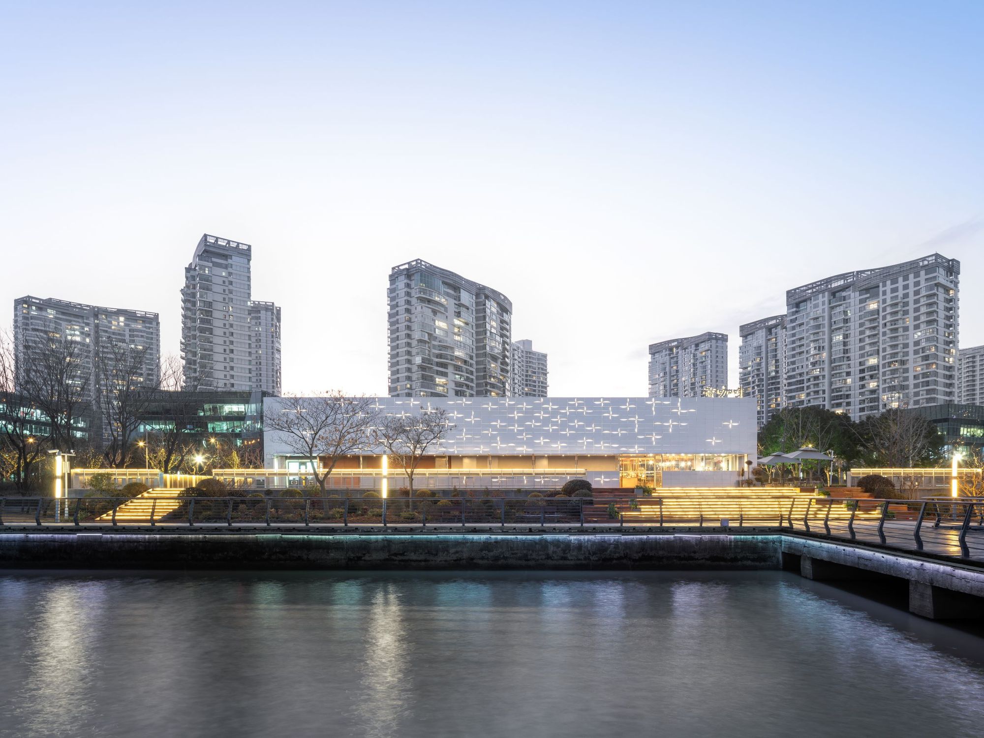 上海徐汇区公共开放空间建筑 C 设计丨中国上海-13