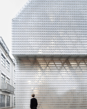 奥伯阿姆泰斯特拉ße历史博物馆
注:Oberamteistraße可能是一个特定的街道名称,由于其可能是专有名词,在没有更多背景信息的情况下,保留了原文的写法 丨德国丨wulf architekten