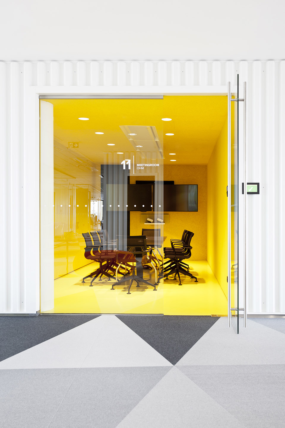 Avast总部办公室 ,布拉格 / VRTIŠKA • ŽÁK-19