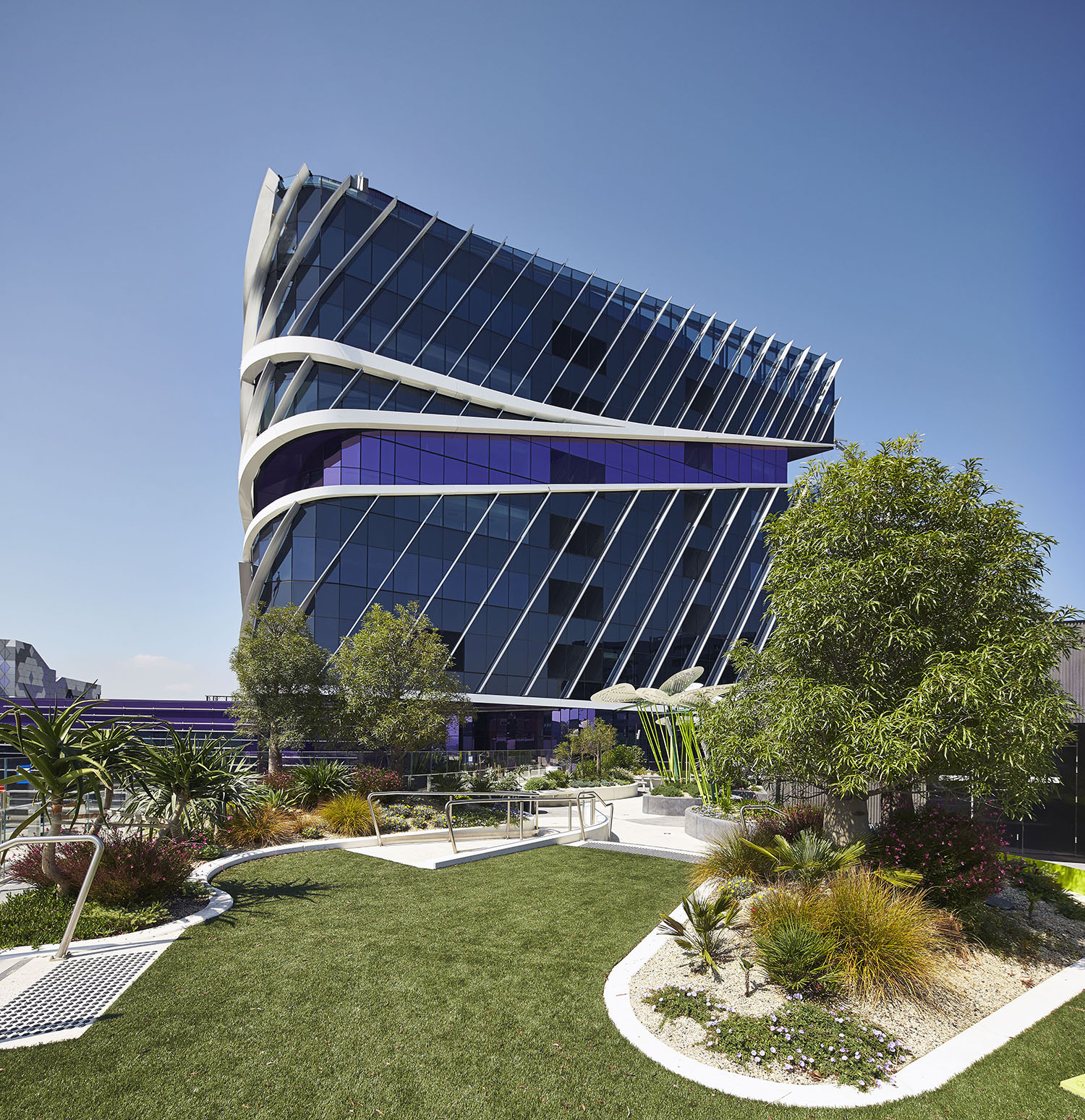 维多利亚综合癌症中心周围景观-8