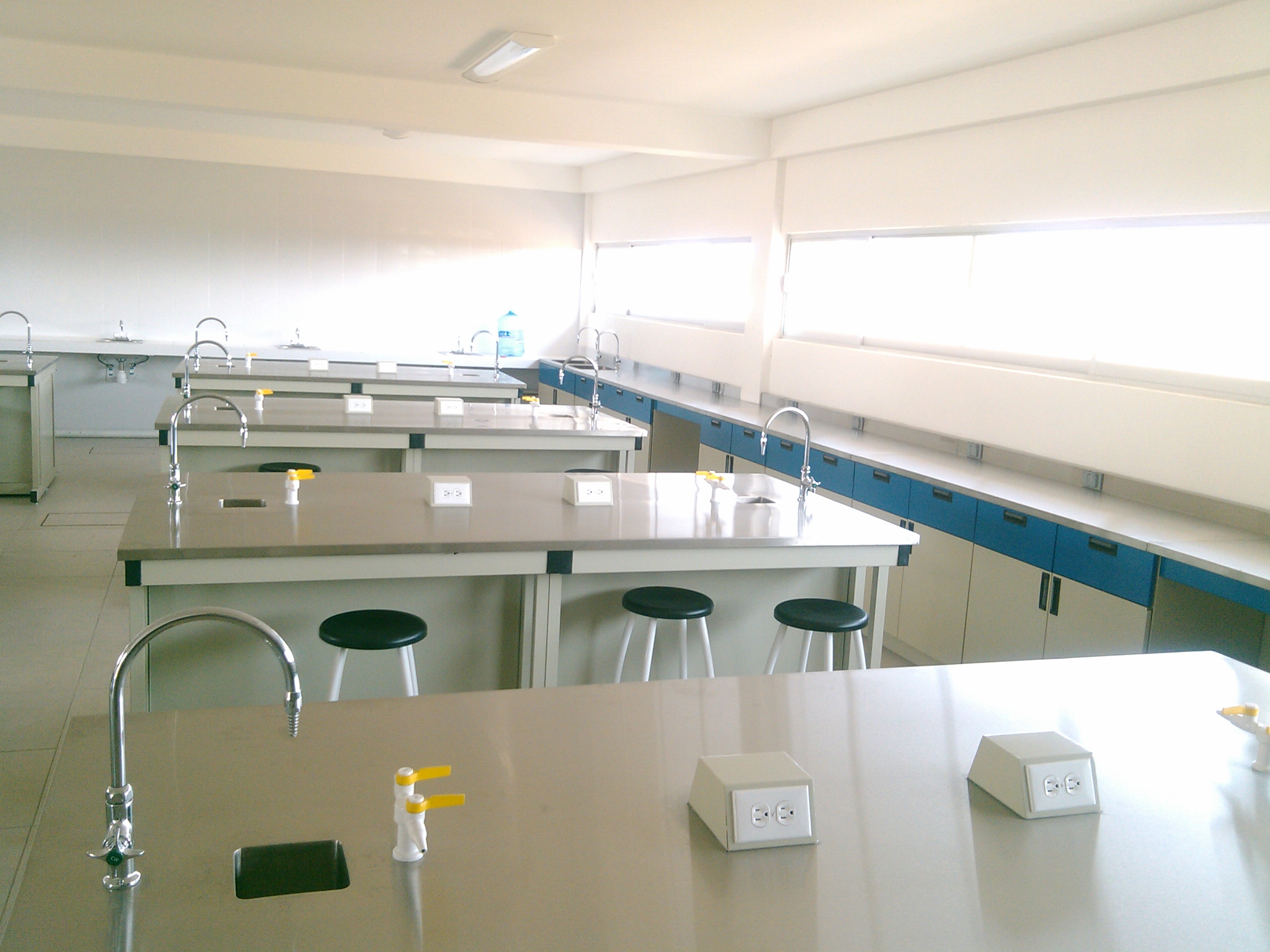 PROYECTO "LABORATORIOS DE ANÁLISIS DE TIERRAS Y AGUAS"-44