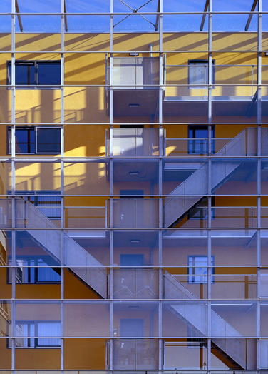 德西雷嫩，布雷达市布根奥松镇（注：Bergen op Zoom一般意译为布根奥松，它是荷兰北布拉班特省的一个市镇；由于De Sirenen可能是特定的地点、建筑等名称，缺乏更多背景下只能音译为德西雷嫩 ） 丨荷兰-24