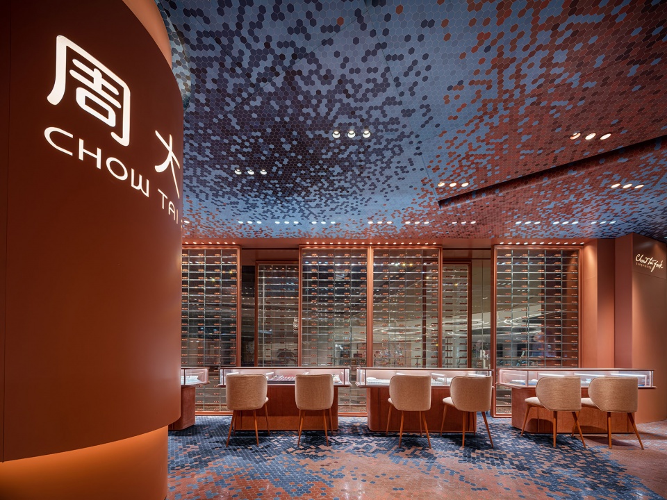 周大福重庆大悦城体验店 | 雾都元素融入珠宝展示-8