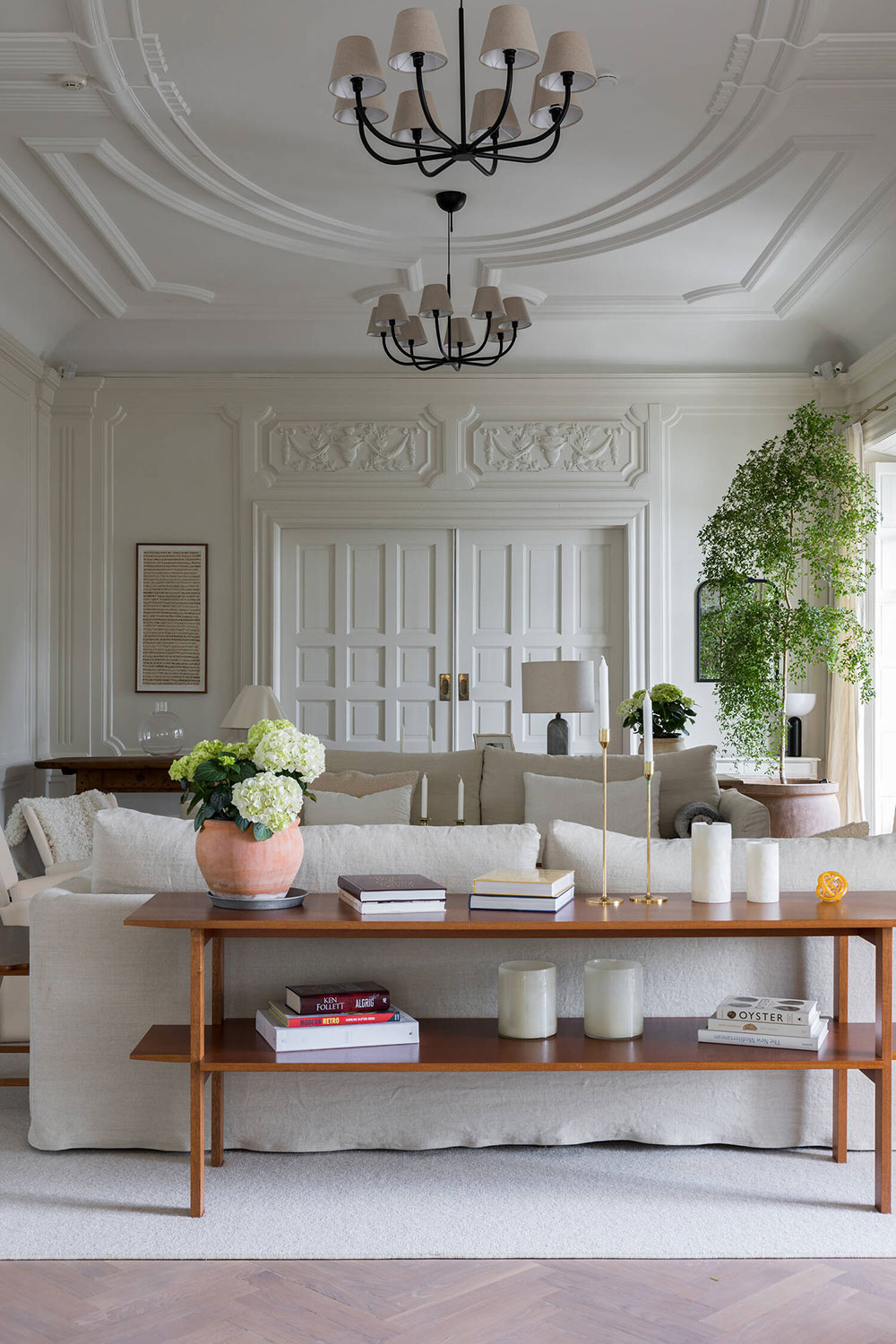 斯德哥尔摩郊区海滨别墅 | 古典与奢华的完美结合-13