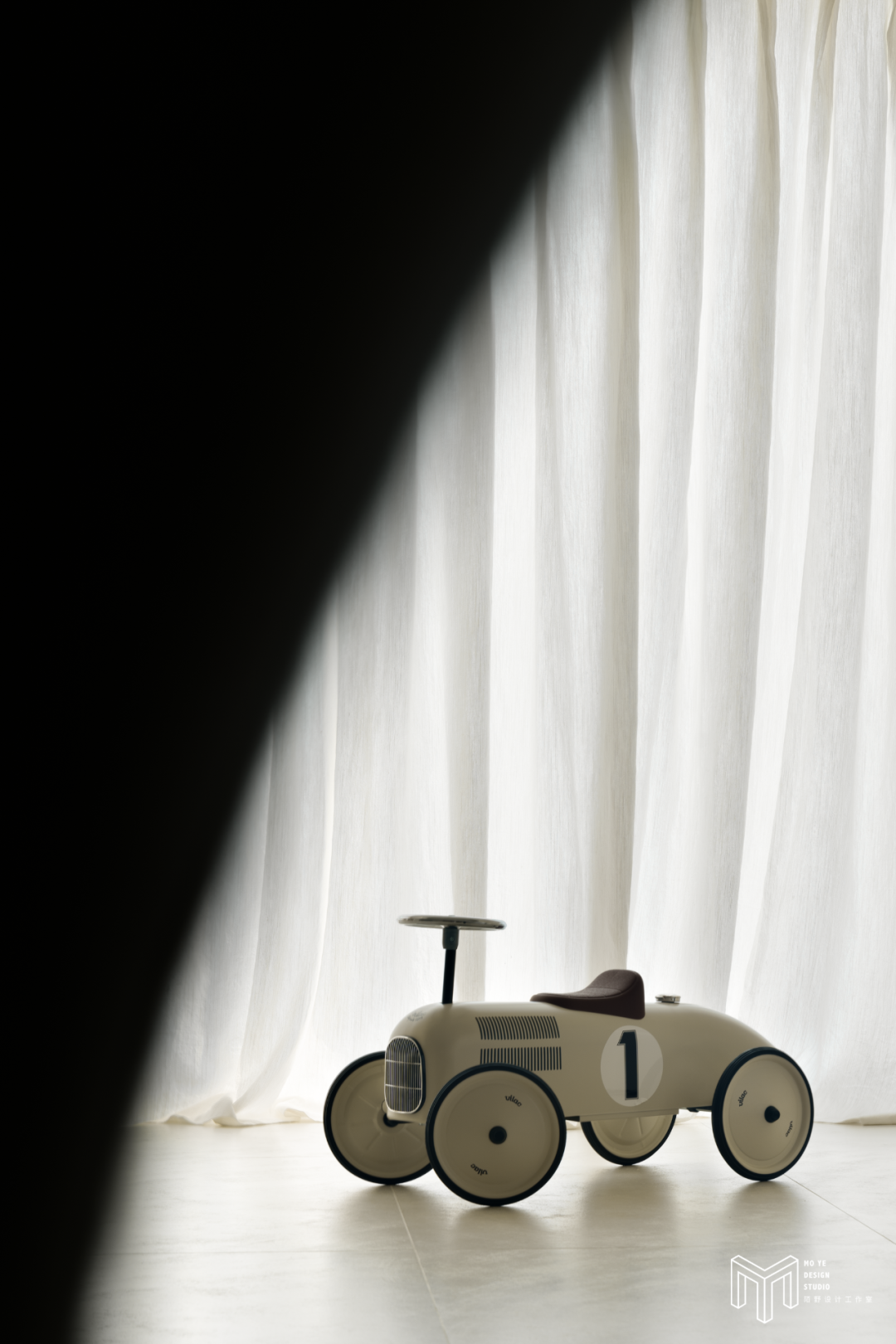 白色诗意 | 探寻内心世界的空间设计-29